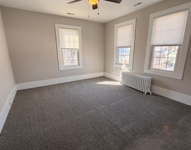 8925 Dayton Avenue - Photo Thumbnail 13