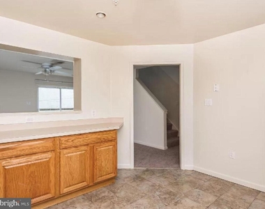 5235 Crowson Avenue - Photo Thumbnail 30