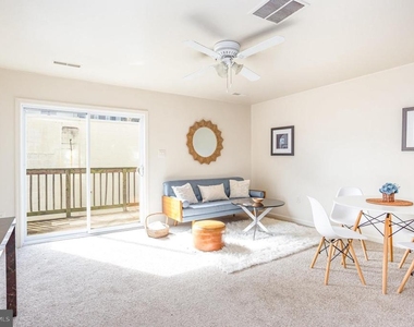 5235 Crowson Avenue - Photo Thumbnail 7