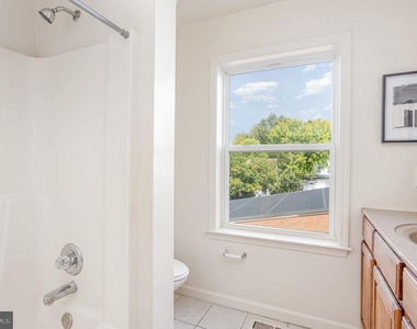 5235 Crowson Avenue - Photo Thumbnail 23