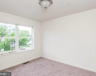 5235 Crowson Avenue - Photo Thumbnail 15