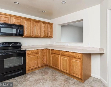 5235 Crowson Avenue - Photo Thumbnail 32