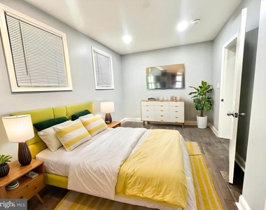 1222 Missouri Avenue Nw - Photo Thumbnail 2