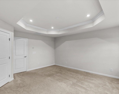 8725 Red Canyon Way - Photo Thumbnail 6