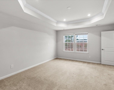 8725 Red Canyon Way - Photo Thumbnail 9