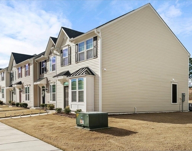 8725 Red Canyon Way - Photo Thumbnail 22
