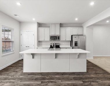 8725 Red Canyon Way - Photo Thumbnail 18