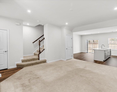 8725 Red Canyon Way - Photo Thumbnail 11