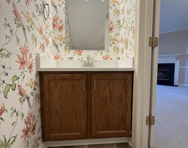 1456 Barton Place Drive - Photo Thumbnail 26