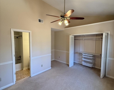 1456 Barton Place Drive - Photo Thumbnail 36