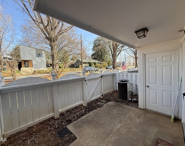 1456 Barton Place Drive - Photo Thumbnail 23