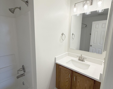 1456 Barton Place Drive - Photo Thumbnail 37
