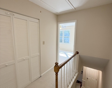 1456 Barton Place Drive - Photo Thumbnail 28
