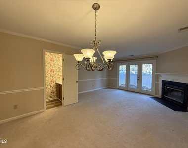 1456 Barton Place Drive - Photo Thumbnail 15