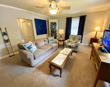 2801 Wade Avenue - Photo Thumbnail 2