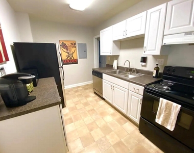 2801 Wade Avenue - Photo Thumbnail 8