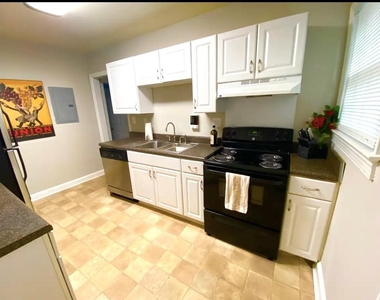 2801 Wade Avenue - Photo Thumbnail 9