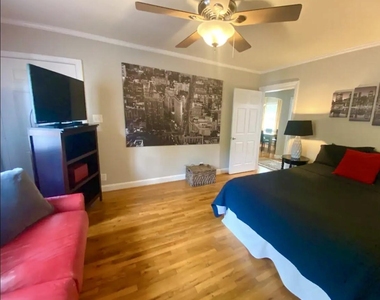 2801 Wade Avenue - Photo Thumbnail 12
