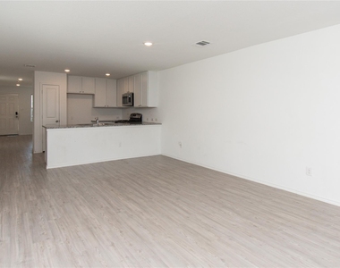 5812 San Geronimo - Photo Thumbnail 2