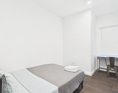 1010 W 26th St - Photo Thumbnail 5