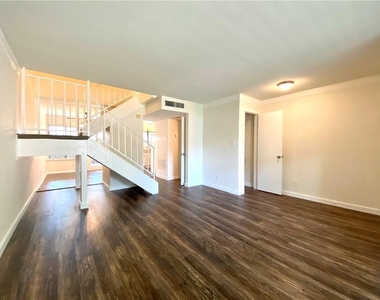 9535 Quail Village Ln - Photo Thumbnail 4