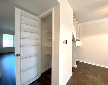 9535 Quail Village Ln - Photo Thumbnail 6