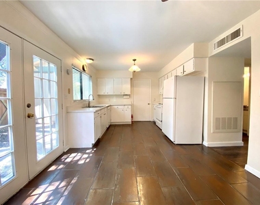 9535 Quail Village Ln - Photo Thumbnail 8