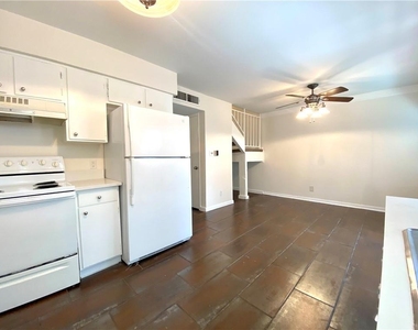 9535 Quail Village Ln - Photo Thumbnail 11