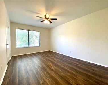 9535 Quail Village Ln - Photo Thumbnail 22