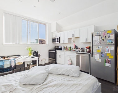 1010 W 26th St - Photo Thumbnail 3