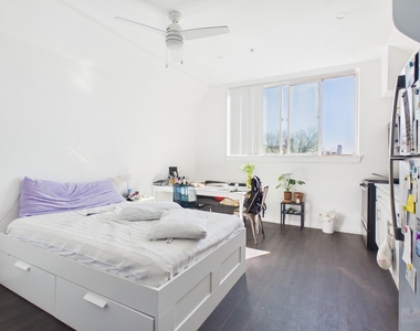 1010 W 26th St - Photo Thumbnail 2