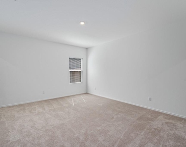 230 Gabbro Gdns - Photo Thumbnail 10