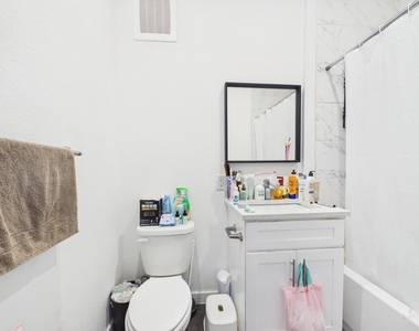 1010 W 26th St - Photo Thumbnail 6