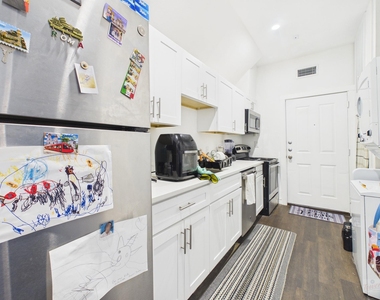 1010 W 26th St - Photo Thumbnail 1