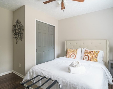 942 Cadencia Way Sw - Photo Thumbnail 19