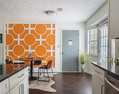 942 Cadencia Way Sw - Photo Thumbnail 32