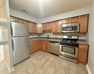1550 Sandpebble Drive - Photo Thumbnail 6