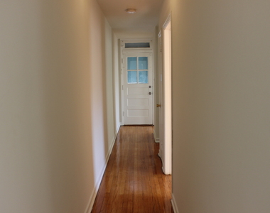 9119 La Crosse Avenue - Photo Thumbnail 3