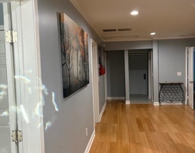 176 Racine Street Sw - Photo Thumbnail 2