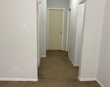 11809 S Lafayette Avenue - Photo Thumbnail 11