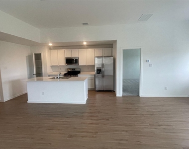 827 Rosewood Trail - Photo Thumbnail 3