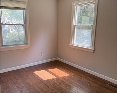 1807 Westhill Road - Photo Thumbnail 7