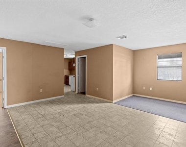 2200 Peach Avenue - Photo Thumbnail 2
