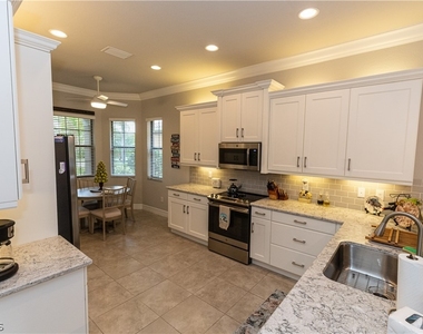 11593 Lakewood Preserve Place - Photo Thumbnail 3