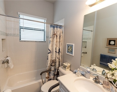 11593 Lakewood Preserve Place - Photo Thumbnail 13