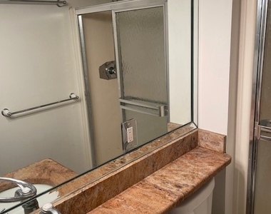 2121 Collier Avenue - Photo Thumbnail 15