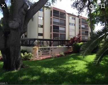 2121 Collier Avenue - Photo Thumbnail 3