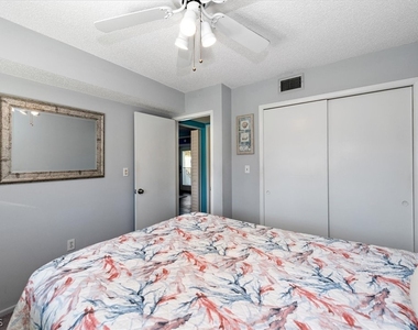7400 College Parkway - Photo Thumbnail 19