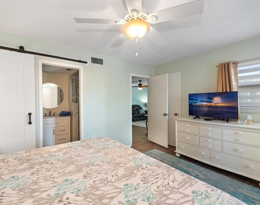 7400 College Parkway - Photo Thumbnail 16