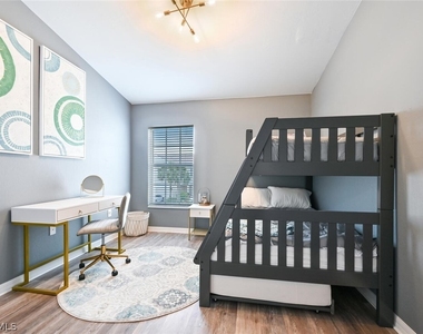 981 Hampton Circle - Photo Thumbnail 19